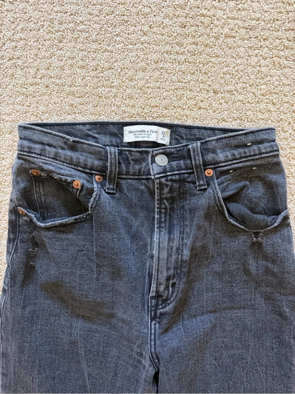 Abercrombie & Fitch Black Straight-Leg Jeans with Knee Rips